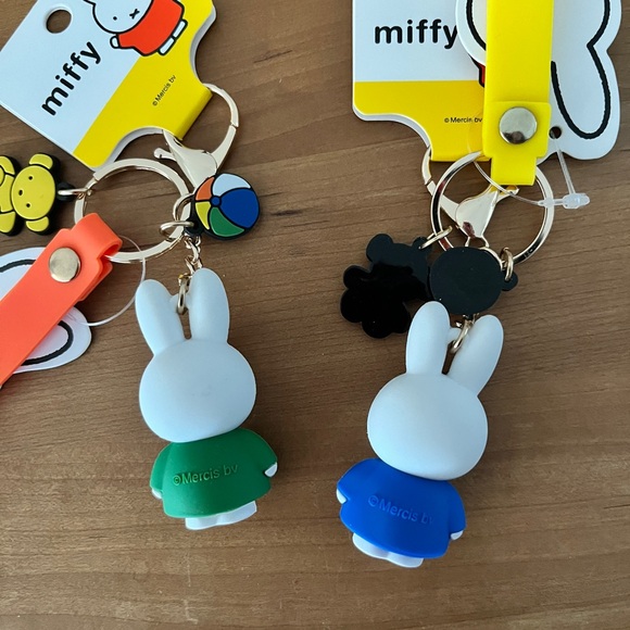 Miffy Kids Keychain Set - Orange, Yellow, Green, and Blue - Picture 2 of 2